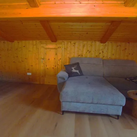 Haus Wald Og *